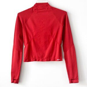 Nike Red Cropped Long-Sleeve Lightweight Athletic Fitted Hoodie Small Medium